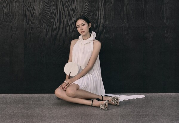 [인터뷰 종합] "저 여자 왜 저래?"...'스캔들' 손예진, 조씨 부인을 복잡... - 뉴스 썸네일 이미지